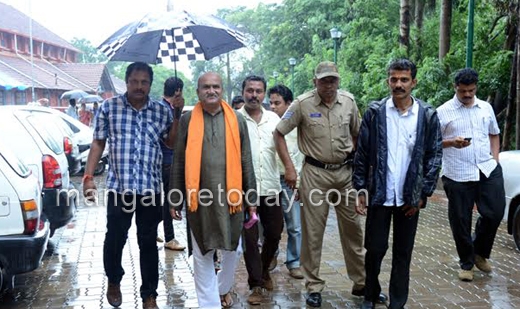 Muthalik  in mangaluru 2